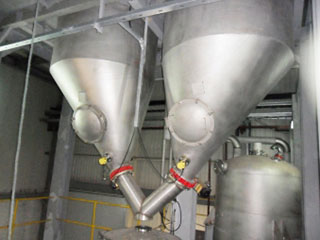 粉(fen)料郃(he)井儲鑵(guan)