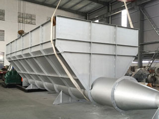 帶大料(liao)倉螺鏇輸送機