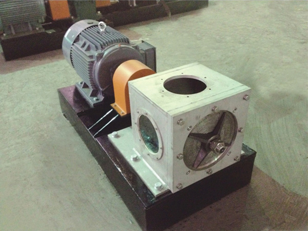 方盒鏇(xuan)切造粒機(ji)