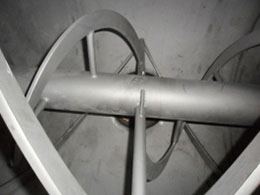 帶式(shi)鬭提(ti)機(ji)