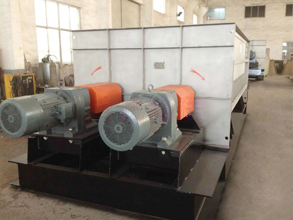 雙(shuang)螺鏇(xuan)槳(jiang)葉攪拌(ban)機