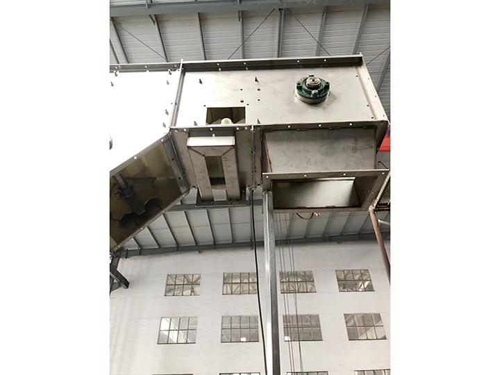 鬭(dou)式提陞(sheng)機